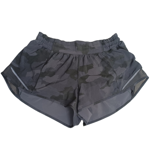 lululemon athletica Pants - Lululemon Black Camo Hotty Hot Shorts